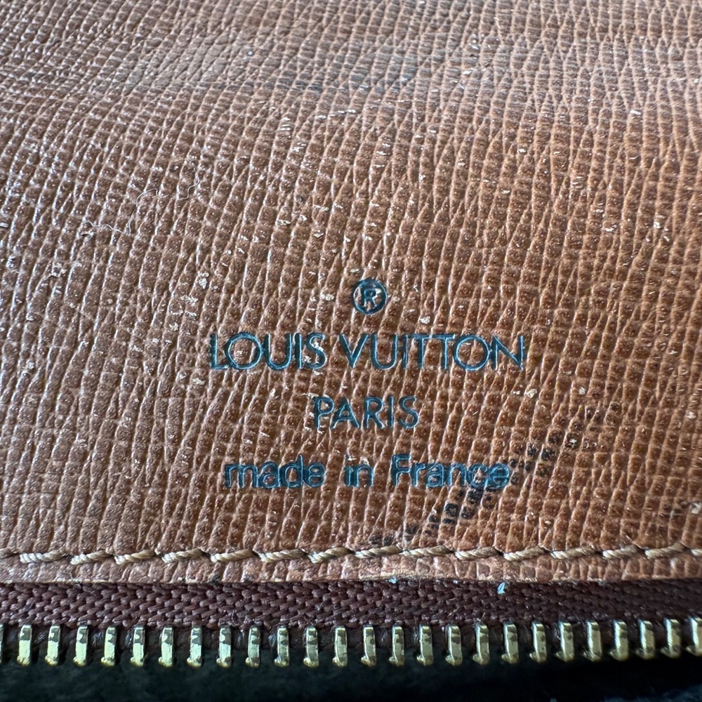 LOUIS VUITTON ❤️ Monogram Monceau Shoulder / Crossbody 2 Way Bag - Picture 5 of 16